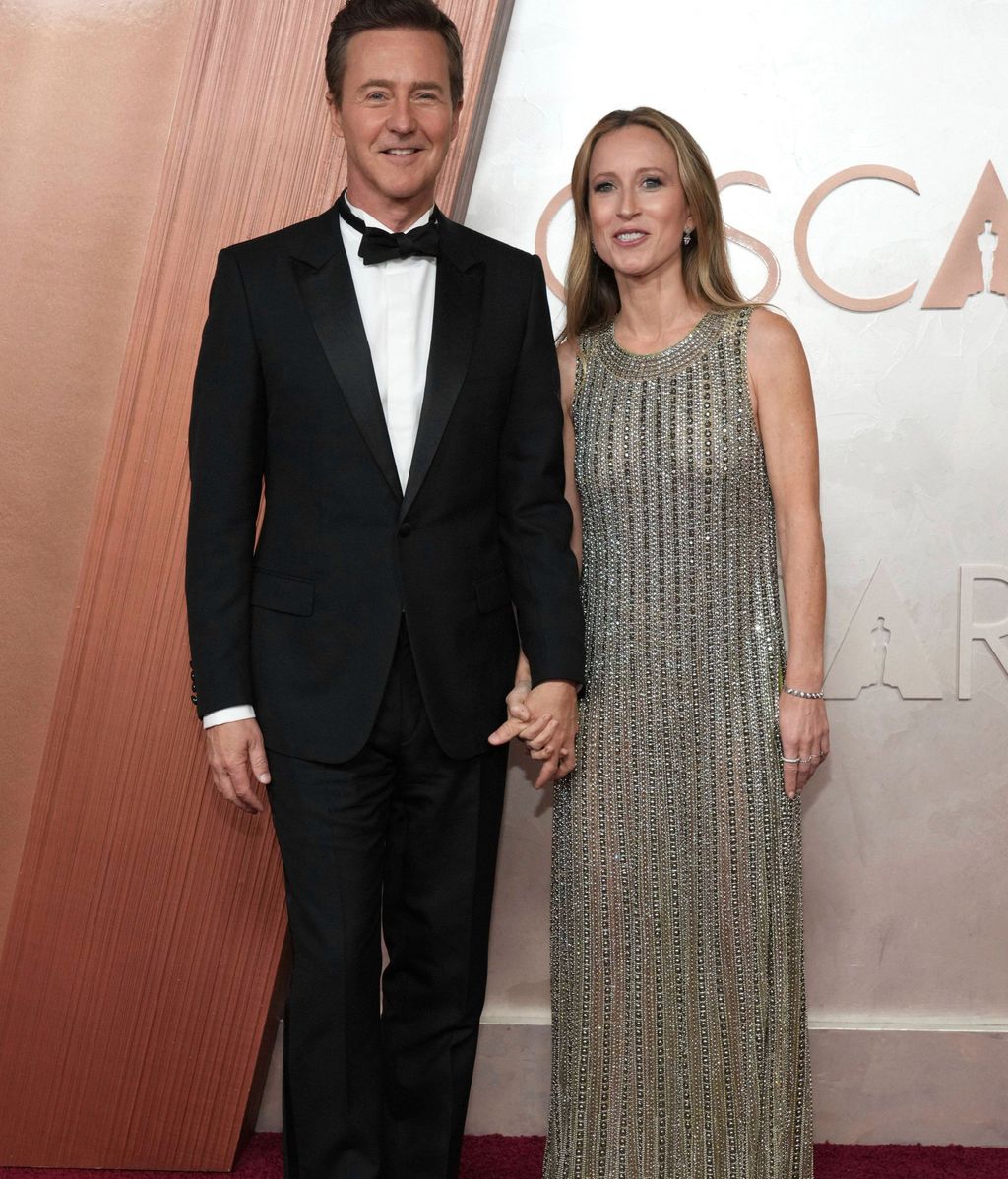 Edward Norton y Shauna Robertson