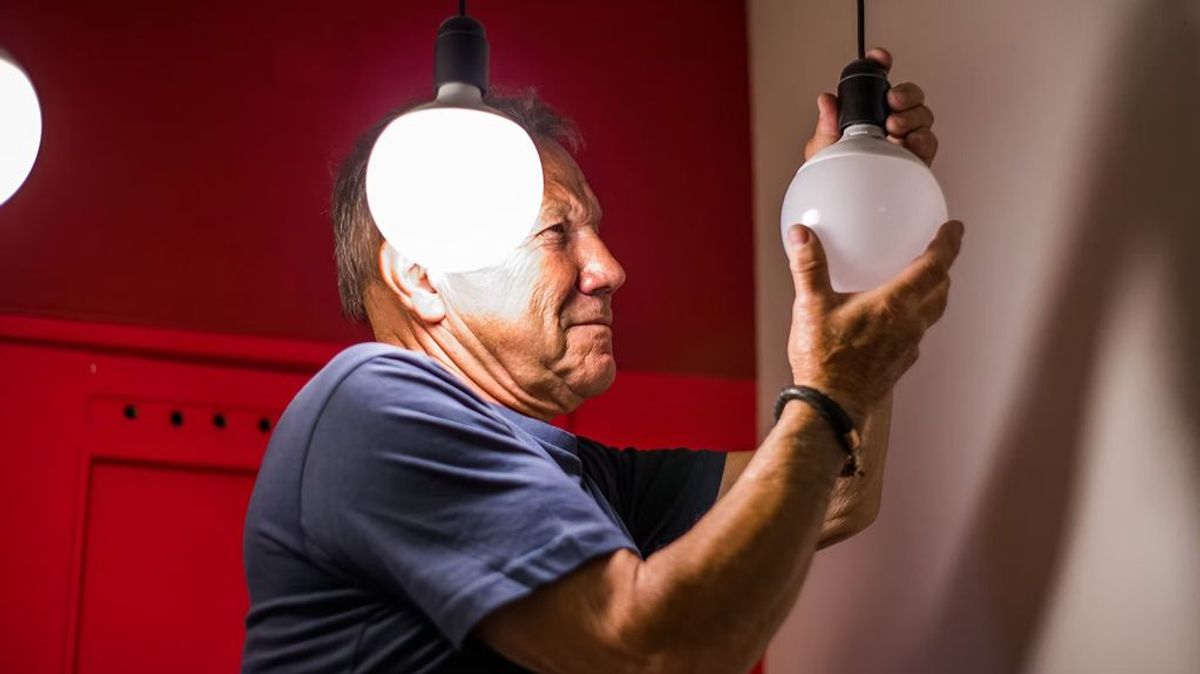 55 + apertura Uppers