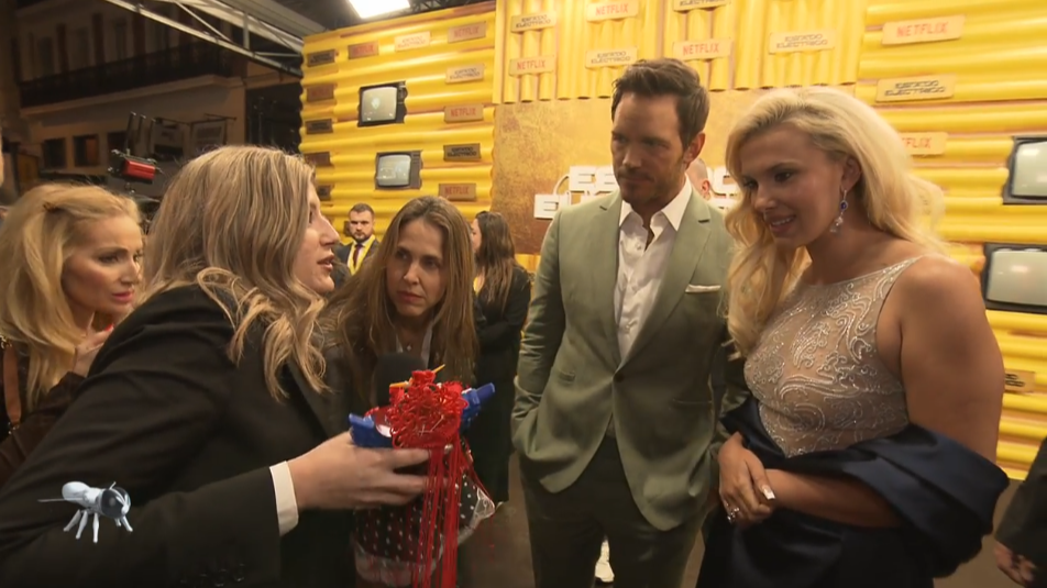 Chris Pratt aparece en 'CQC' y reacciona al robot "amigo" de Paula Púa: "¡Muy bonito!"
