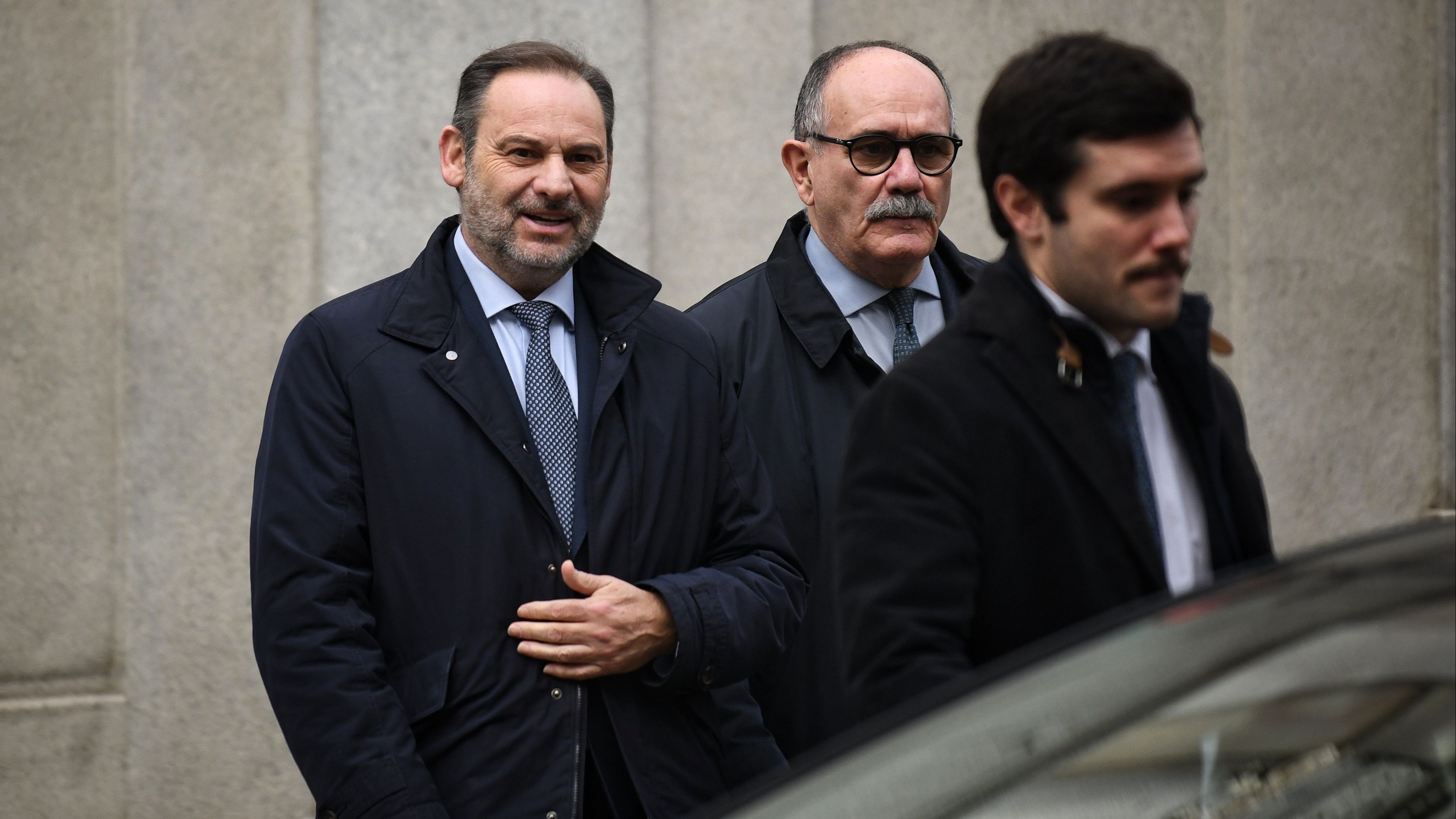 El exministro de Transportes, José Luis Ábalos, sale de declarar en el Tribunal Supremo