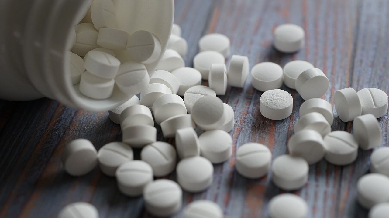 Imagen de archivo de un bote de pastillas