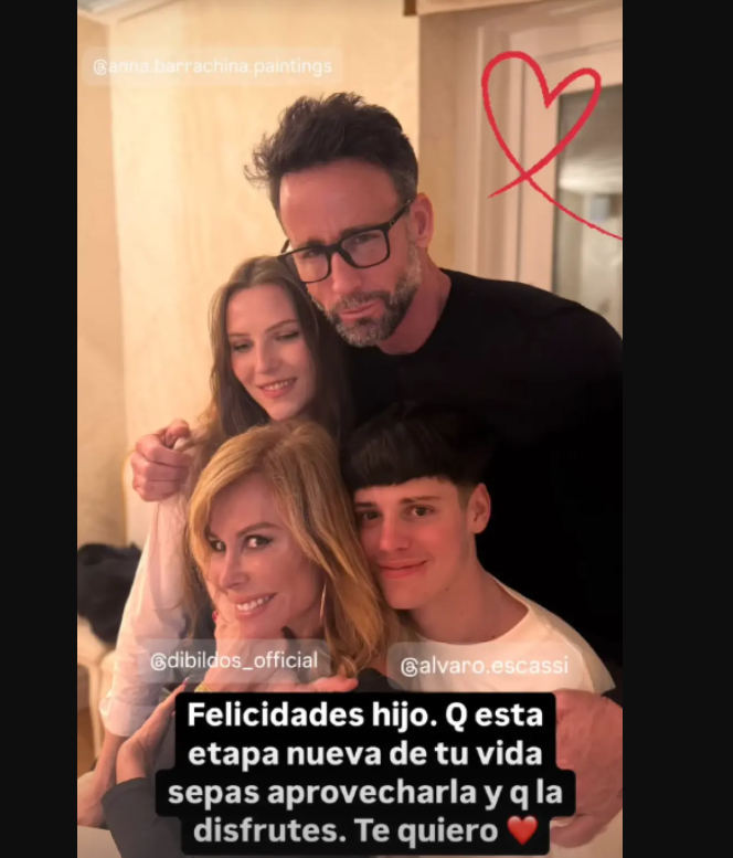 La foto familiar por la mayoría de edad de Álvaro Jr.