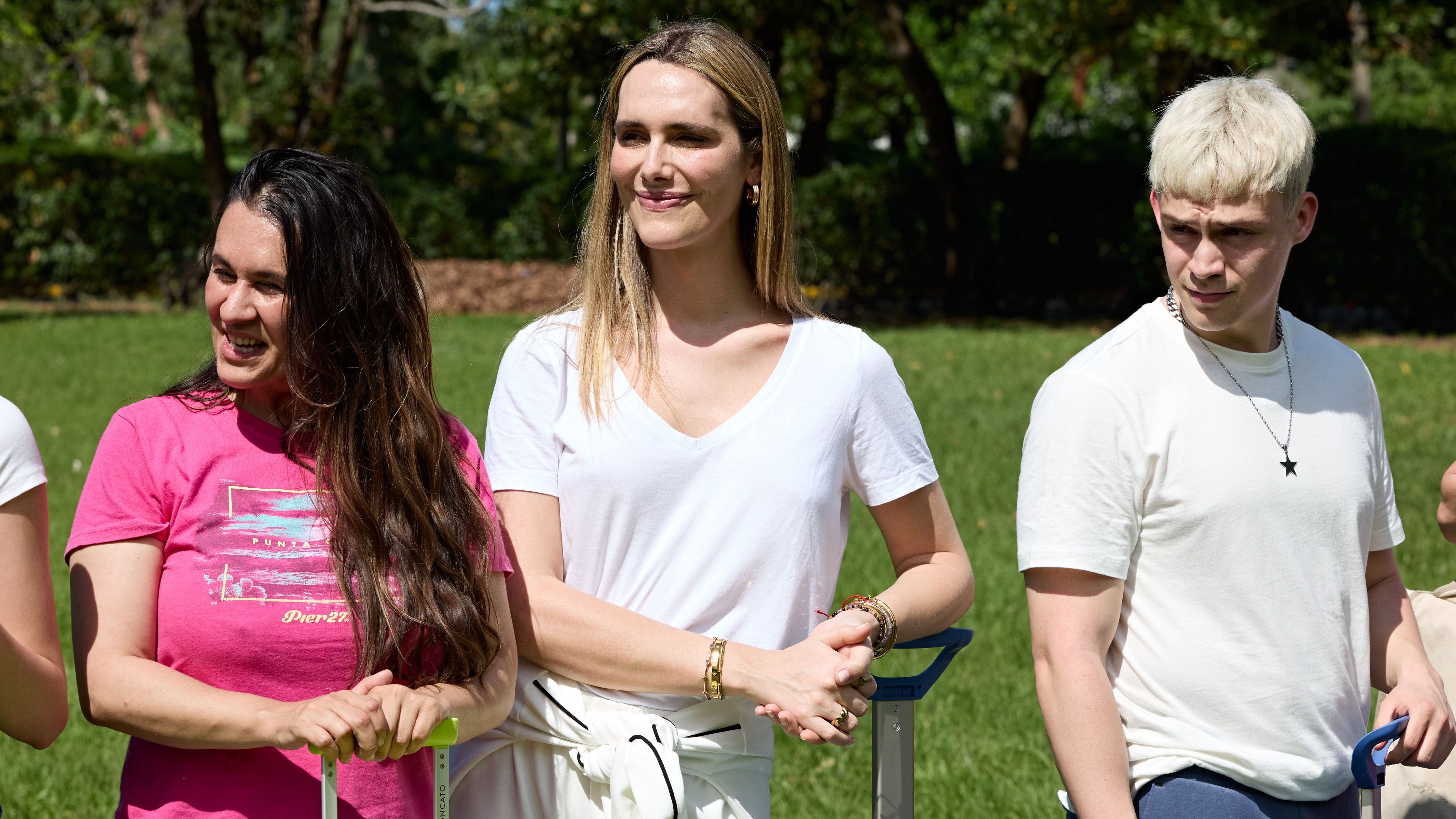 Laura Cuevas, Ángela Ponce y Almácor, de izquierda a derecha