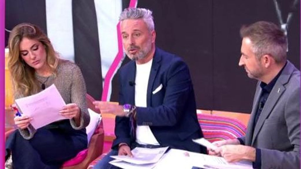 El propietario de la vivienda supuestamente okupada por el cuñado de Joaquín muestra la escritura de propiedad donde aparece su sociedad