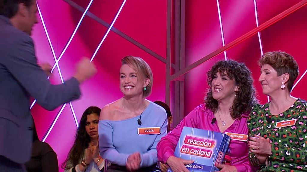 La tierna despedida de Ion Aramendi a 'Las Vitamina' tras ser eliminadas en su segundo programa: "Me ha encantado teneros aquí"