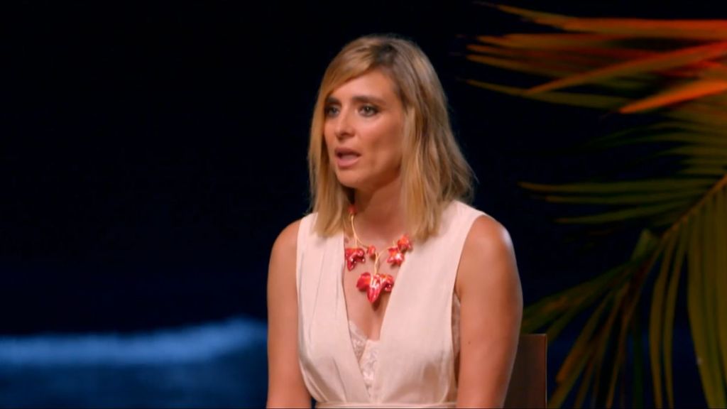 Sandra Barneda en las hogueras finales de 'La isla de las tentaciones 8'