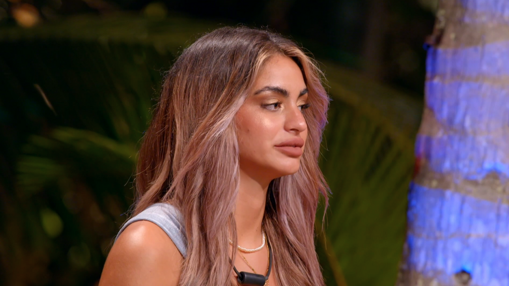 Sthefany desvela que fue más allá con Simone para hacer daño a Tadeo