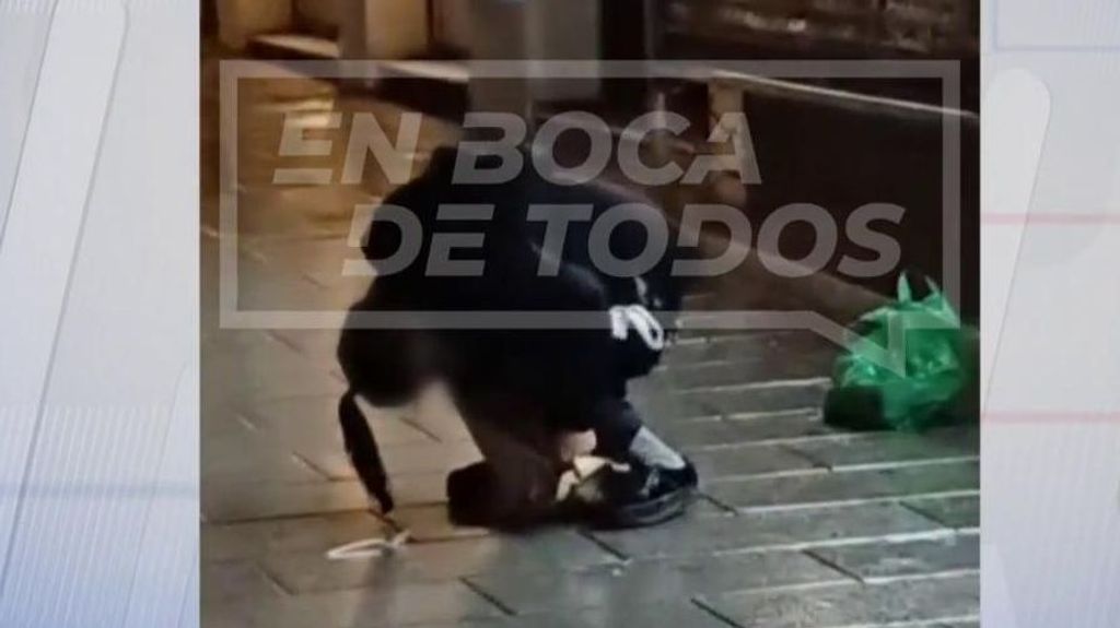 El fentanilo llega a España: imágenes en exclusiva de una persona "drogada" con esta sustancia en el centro de Madrid