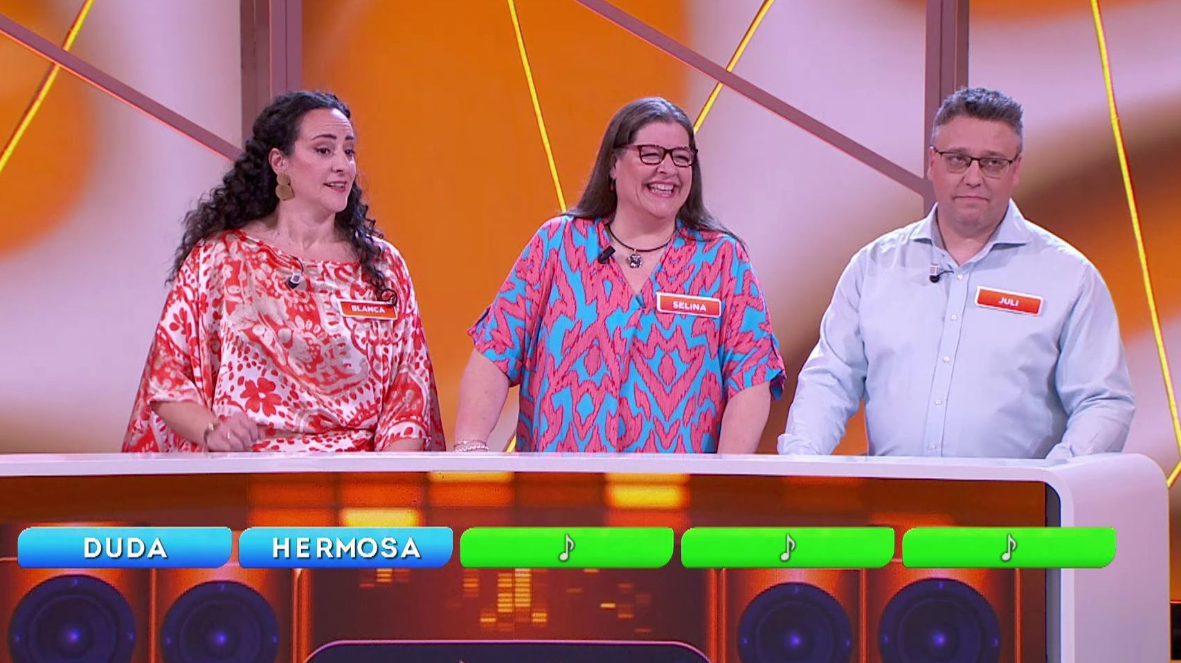 'Madres del AMPA' durante el concurso