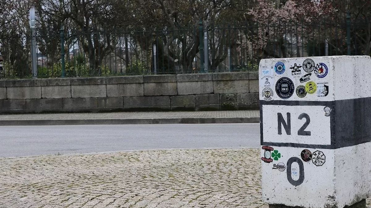 Kilómetro 0 de la Estrada Nacional N2