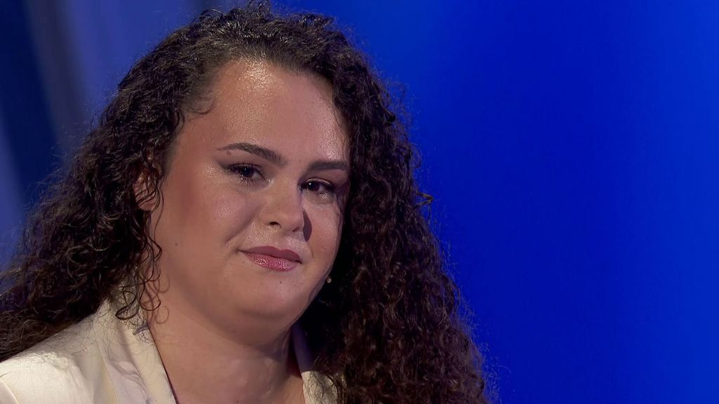 Se rompe al disculparse con su pareja por su actitud: "Perdón por cómo te trato y por echarte de casa" Hay una cosa que te quiero decir Temporada 1 Top Vídeos 49