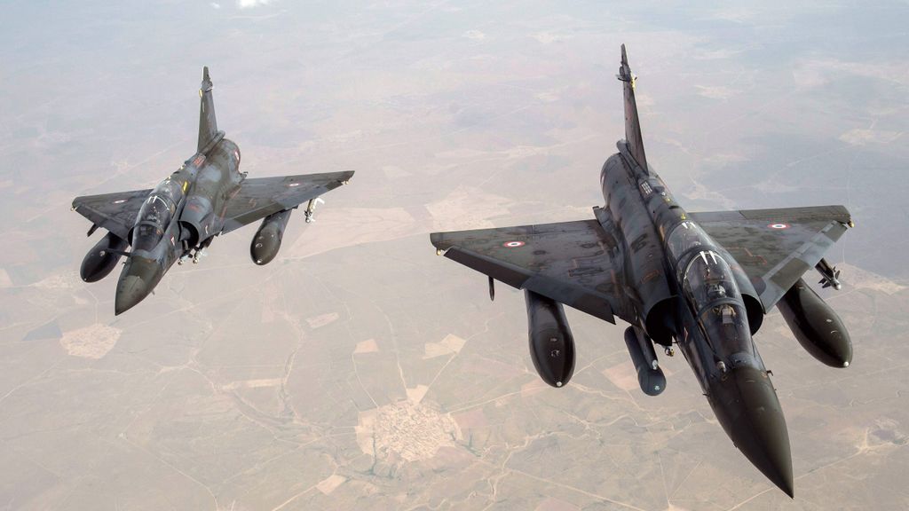 Ucrania utiliza por primera vez los cazas franceses Mirage 2000 para contrarrestar bombardeos rusos