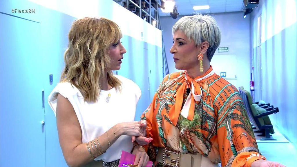 Ana María Aldón regresa a un plató y aclara el motivo de su ausencia durante meses Fiesta 2025 Top Vídeos 520