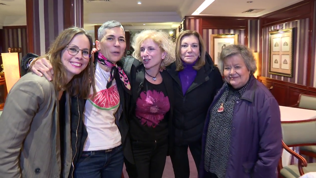 Feministas debaten sobre la división del feminismo
