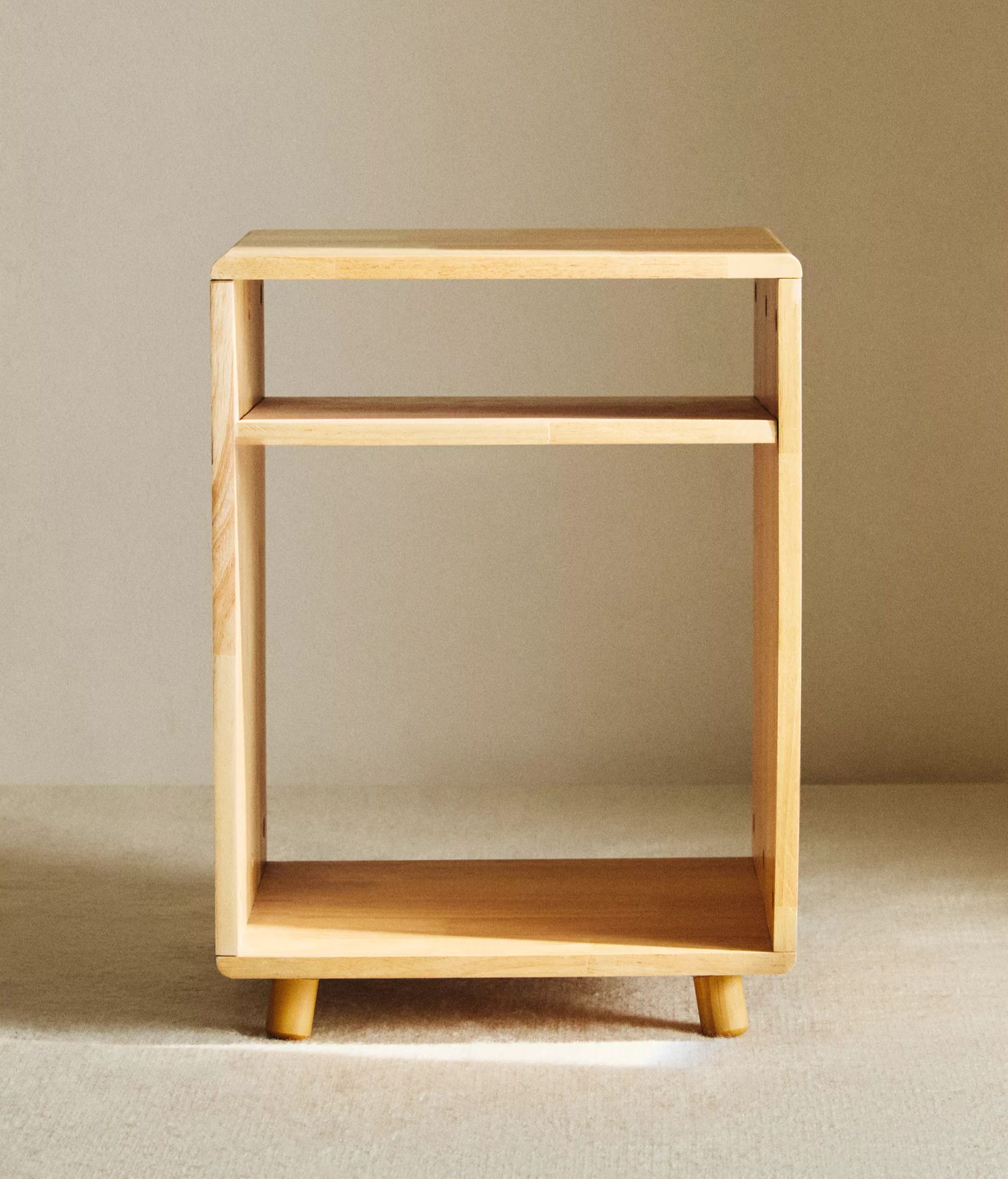 Mesita minimalista