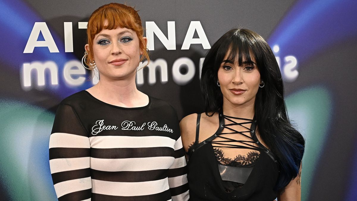 Aitana y Chloé Wallace, directora de ‘Metamorfosis’