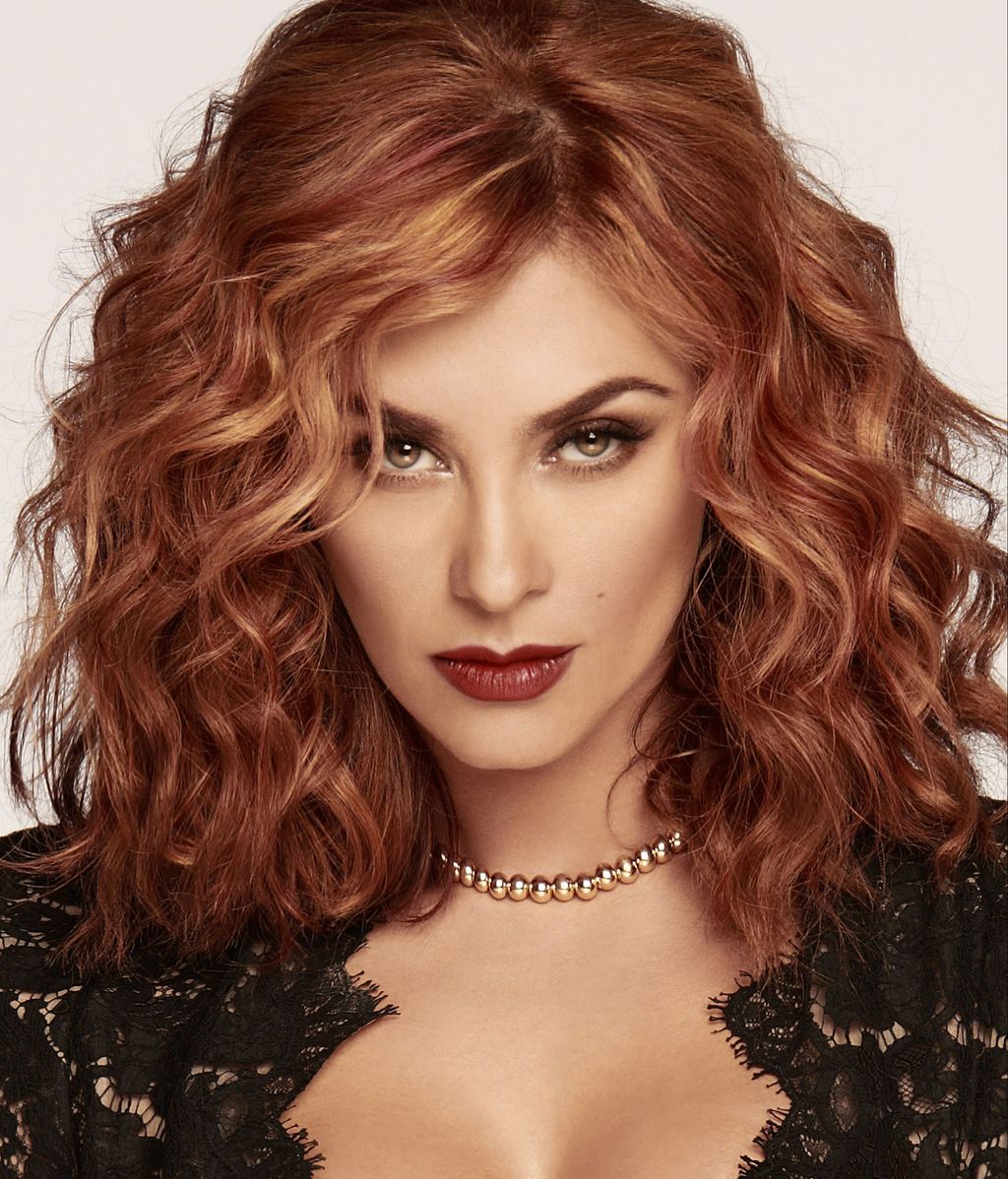 Aracely Arámbula es Altagracia, 'La Doña'