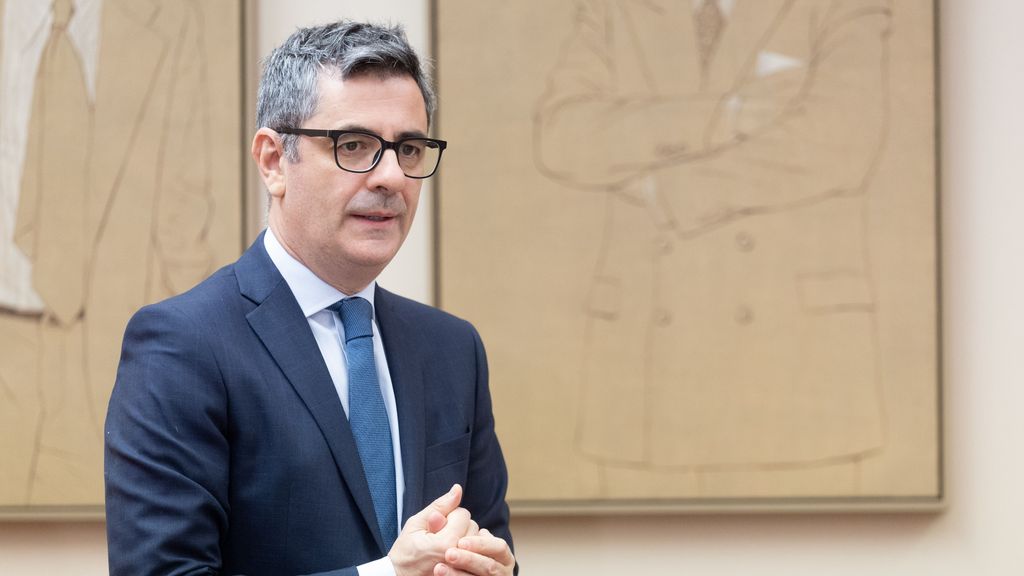 El juez Peinado cita a Félix Bolaños el 16 de abril para que testifique por la contratación de la asesora de Begoña Gómez