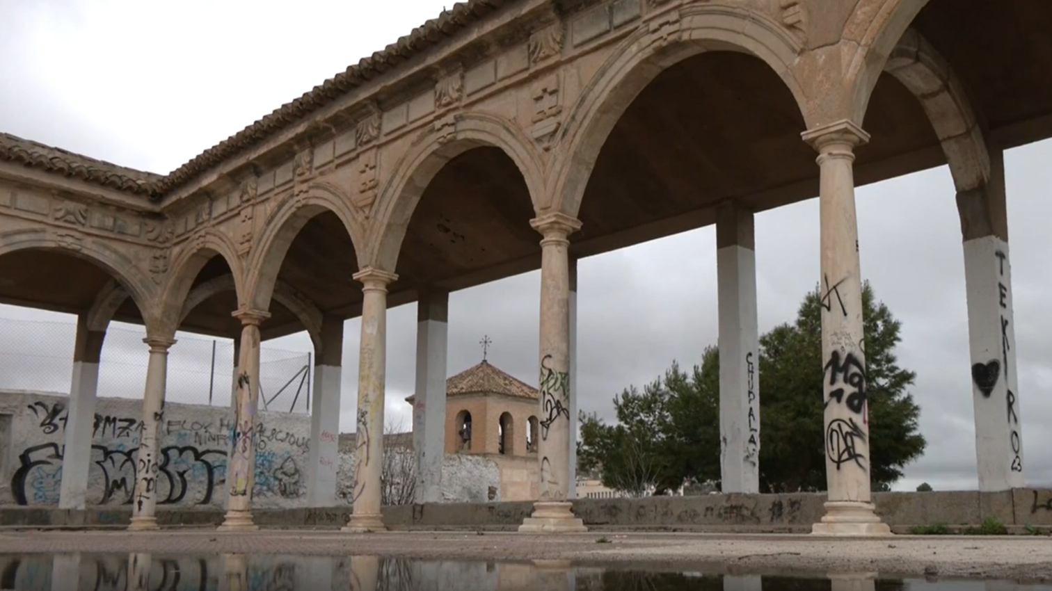 Miles de elementos del patrimonio histórico español están en riesgo de desaparecer