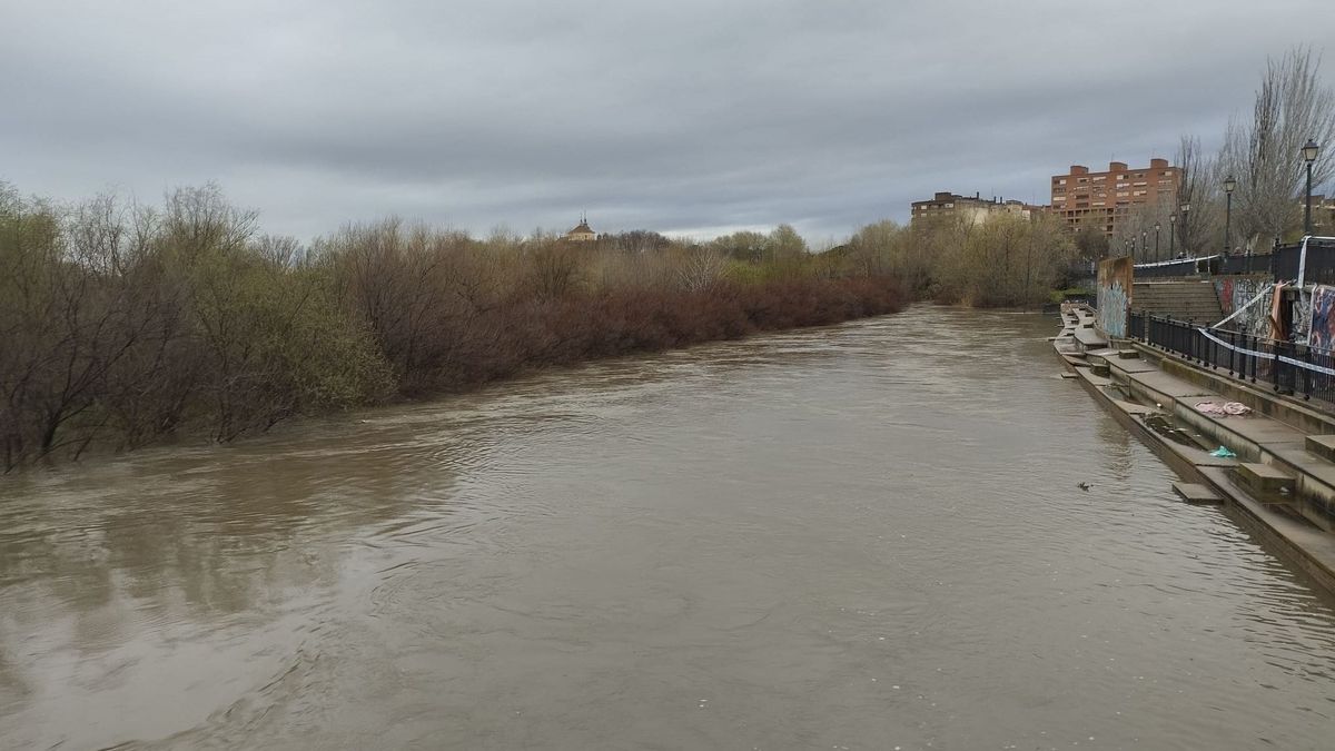El preocupante impacto de la borrasca Jana en la mitad sur peninsular: desbordamientos, desalojos y suspensión de clases