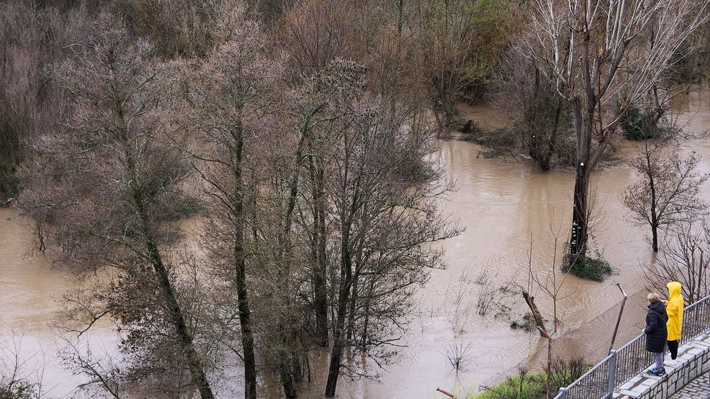 La crecida de los ríos Adaja y Alberche preocupa en Ávila y Toledo