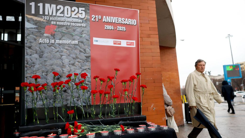 Madrid homenajea a las víctimas del 11M en el vigésimo primer aniversario del atentado