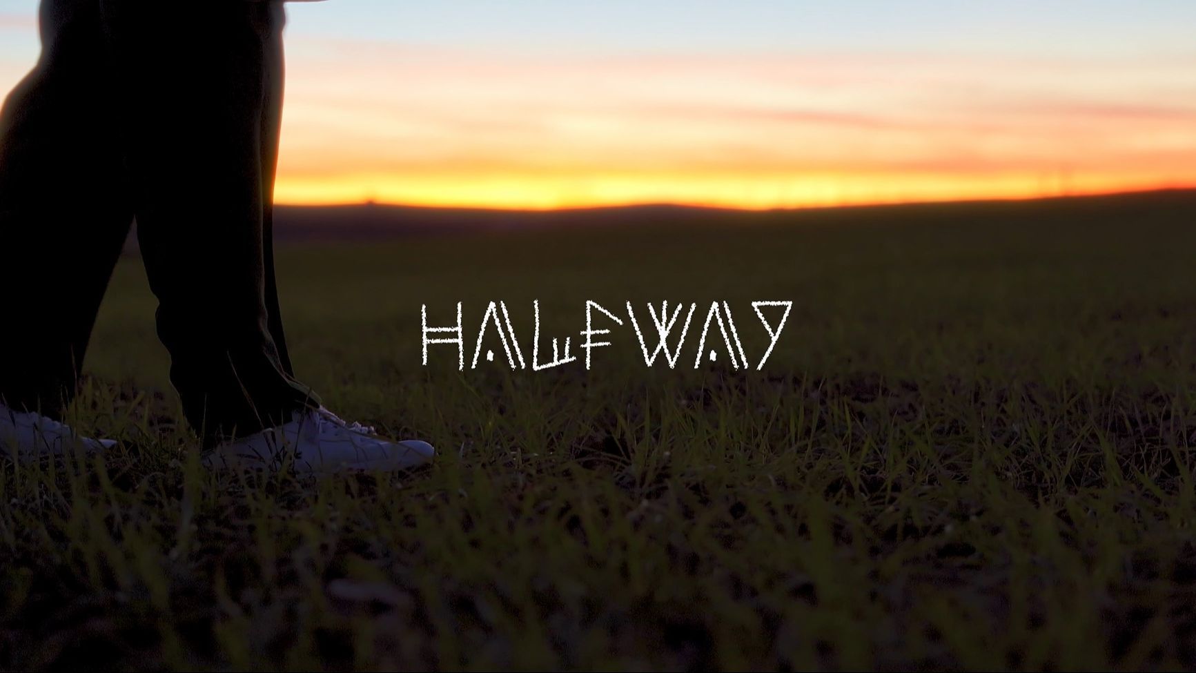 Sara Rais "Halfway"