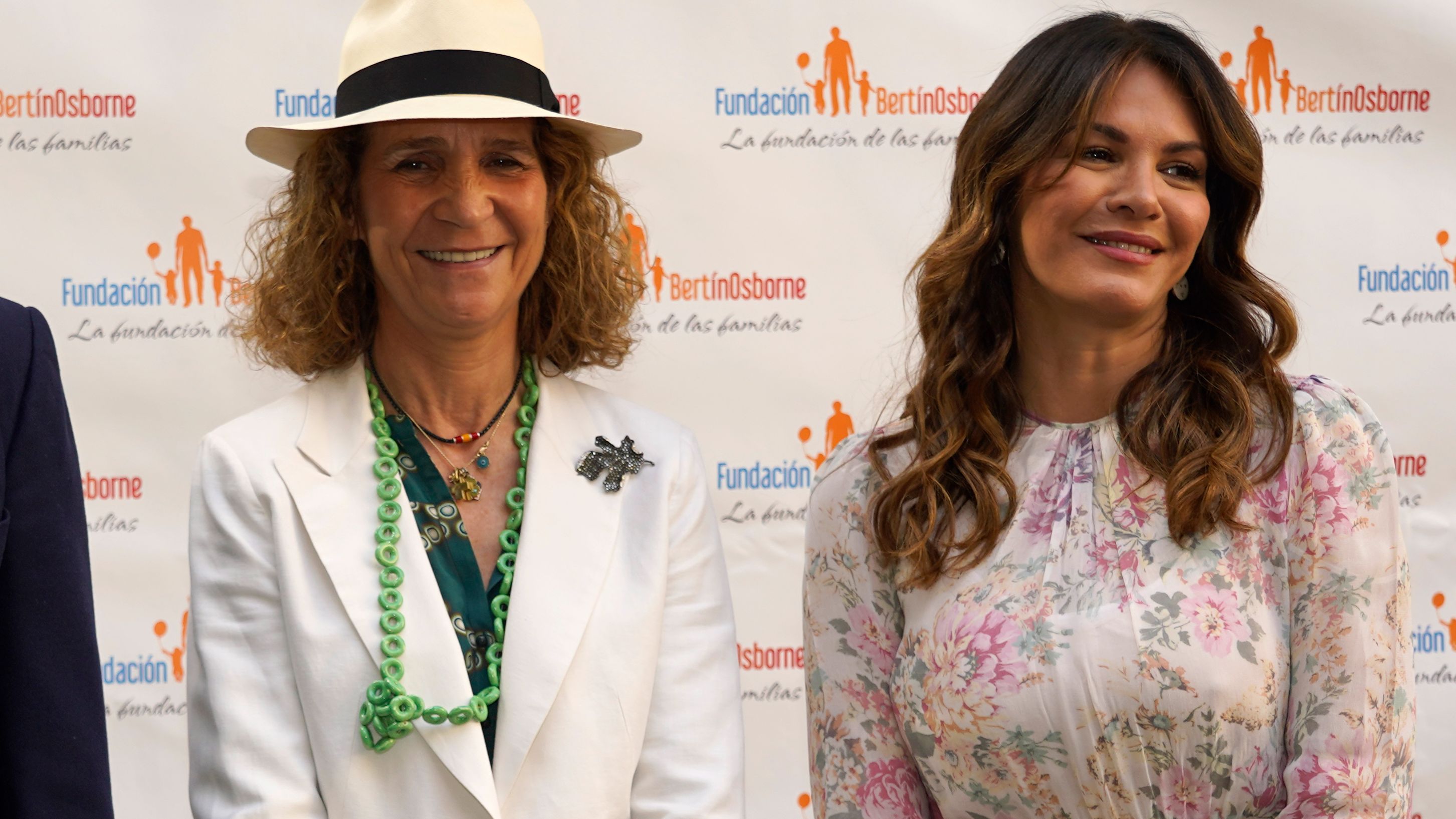 Fabiola Martínez y la infanta Elena, en el año 2022