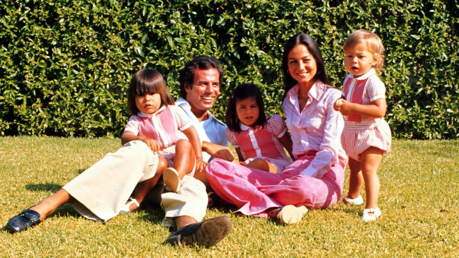 La familia que creó con Isabel Preysler (Chaveli, Julio y Enrique)