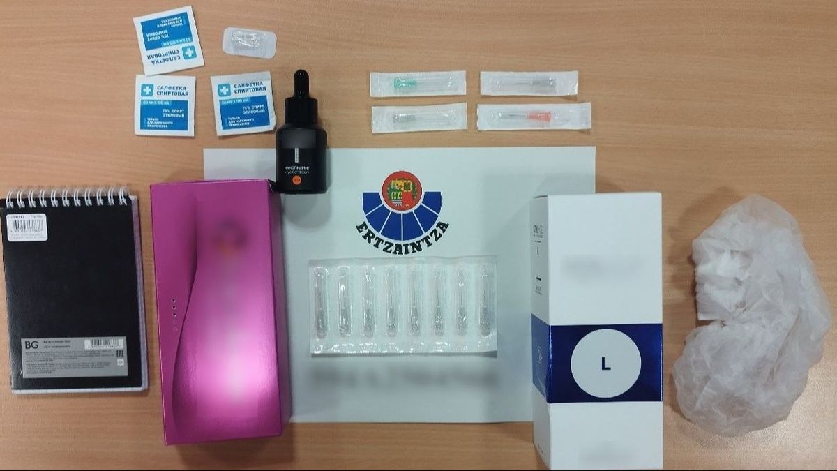 Material incautado a la detenida.