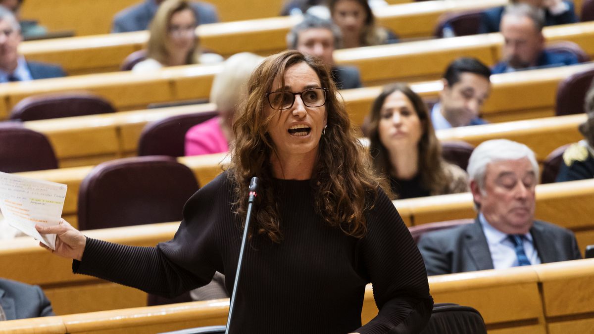 Mónica García acusa a Ayuso de "mentir" sobre los fallecidos en las residencias durante la pandemia: "Le ha salido el tiro por la culata"