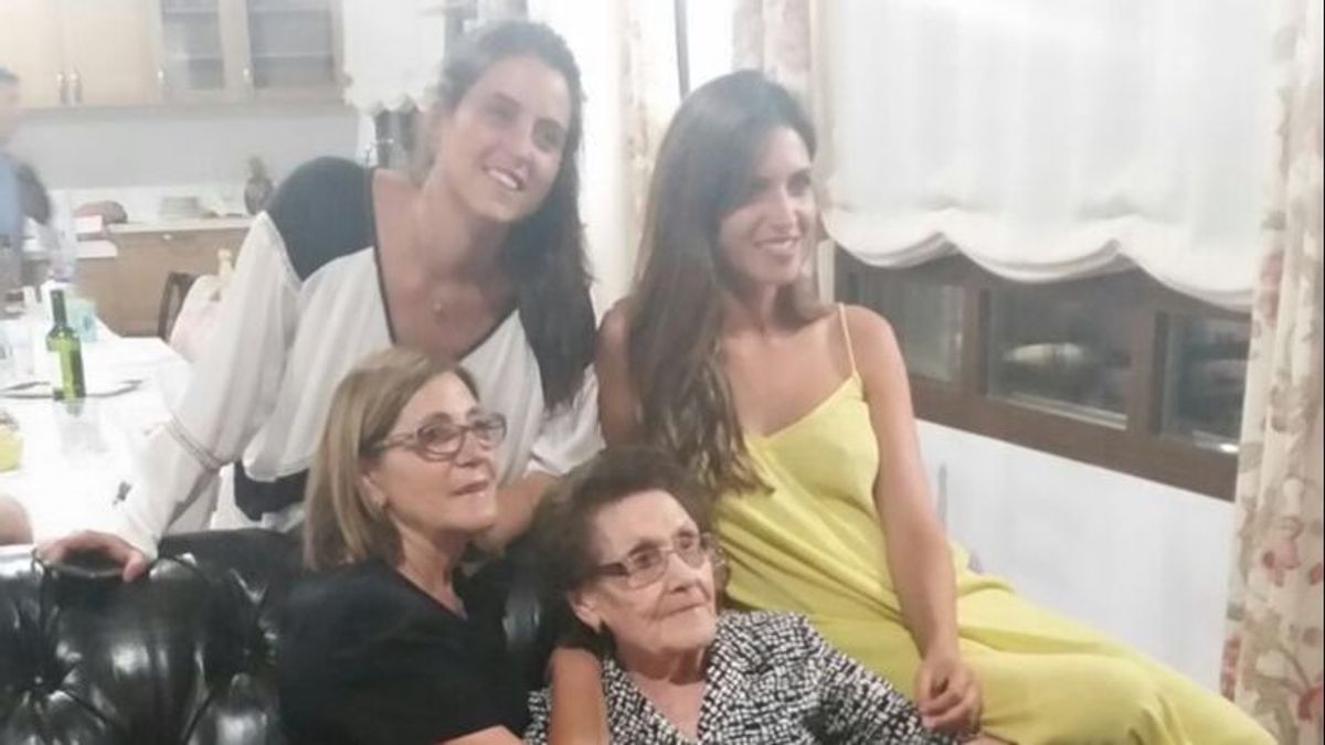 Sara Carbonero, su hermana, su madre y su abuela