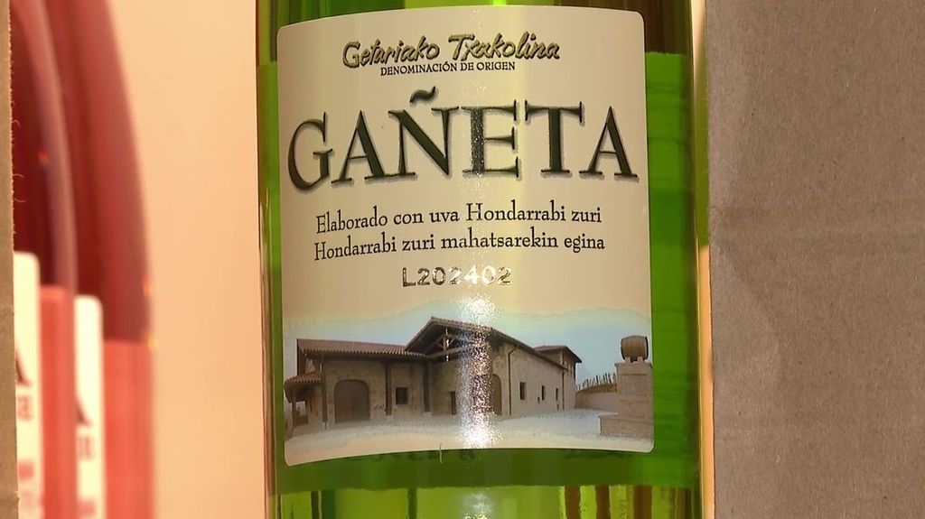 Donald Trump avisa de una guerra arancelaria con la UE apuntando a bebidas como el vino y el champán