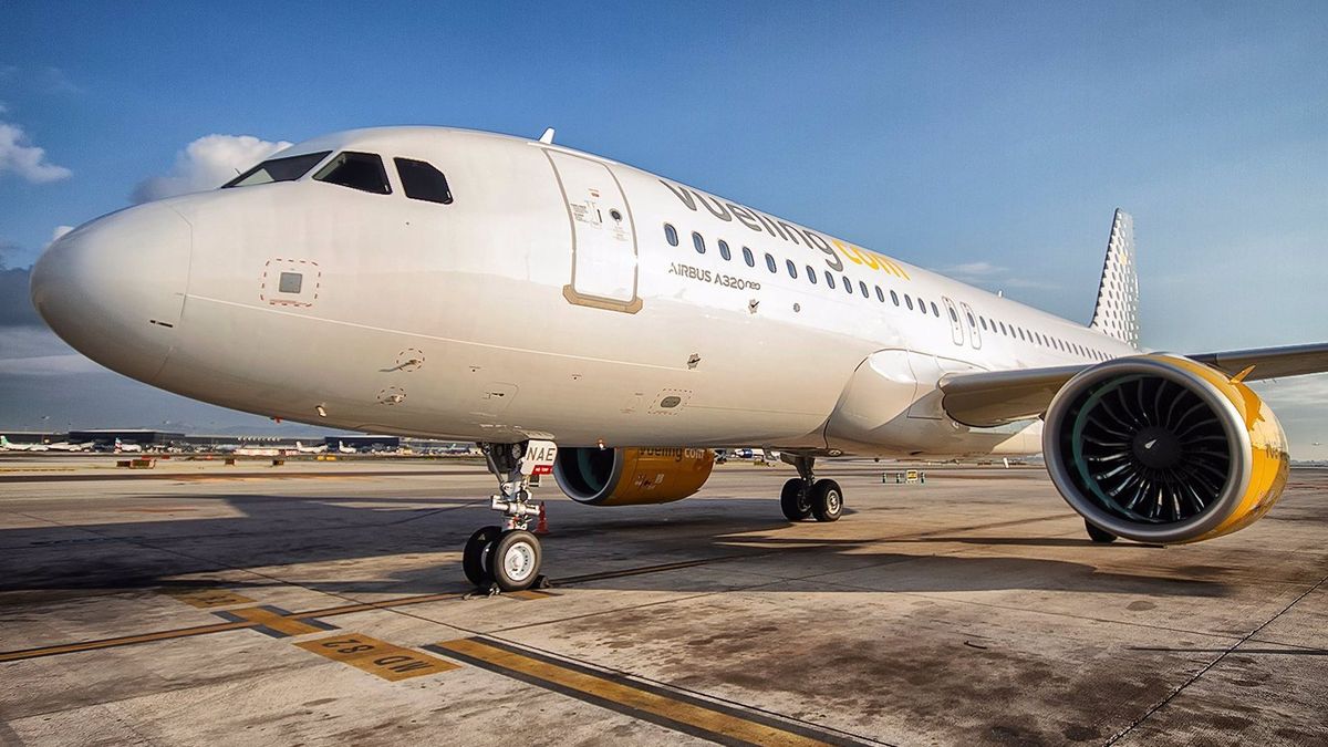 Un avión de Vueling como imagen de recurso