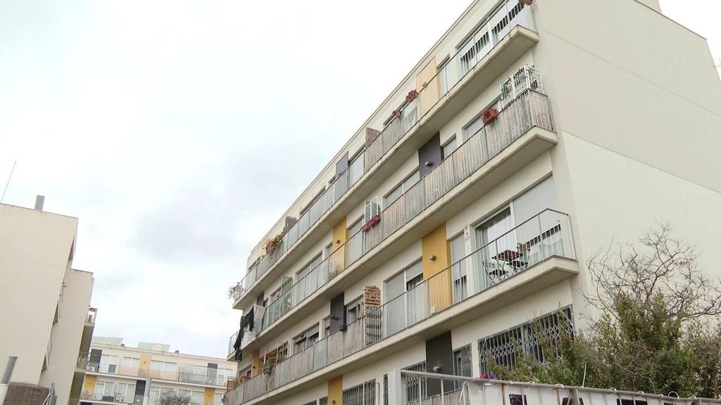 Fachada de un edificio de pisos en Barcelona.