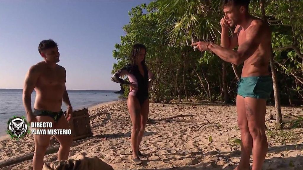 Montoya, Manuel y Anita se reencuentran en Playa Misterio en Supervivientes