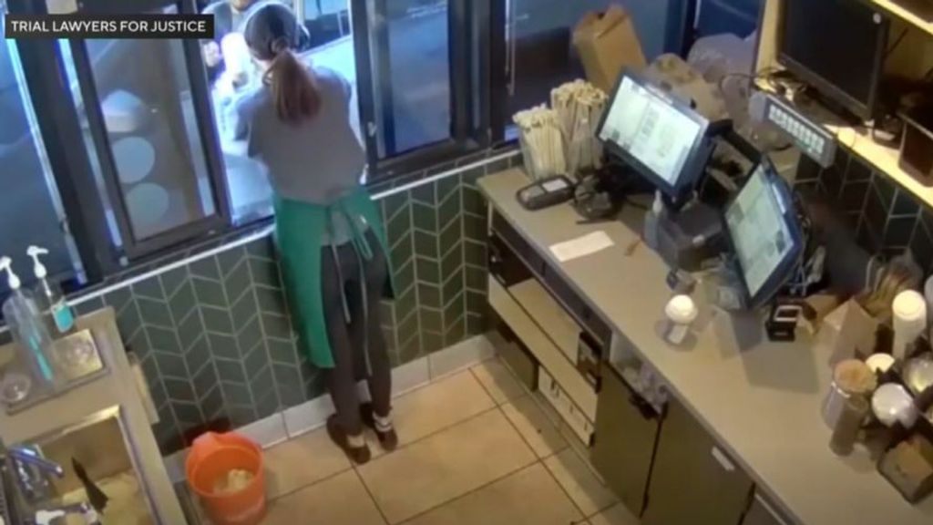 La astronómica indemnización que tendrá que pagar una cafetería a un cliente tras verter el café hirviendo en sus genitales