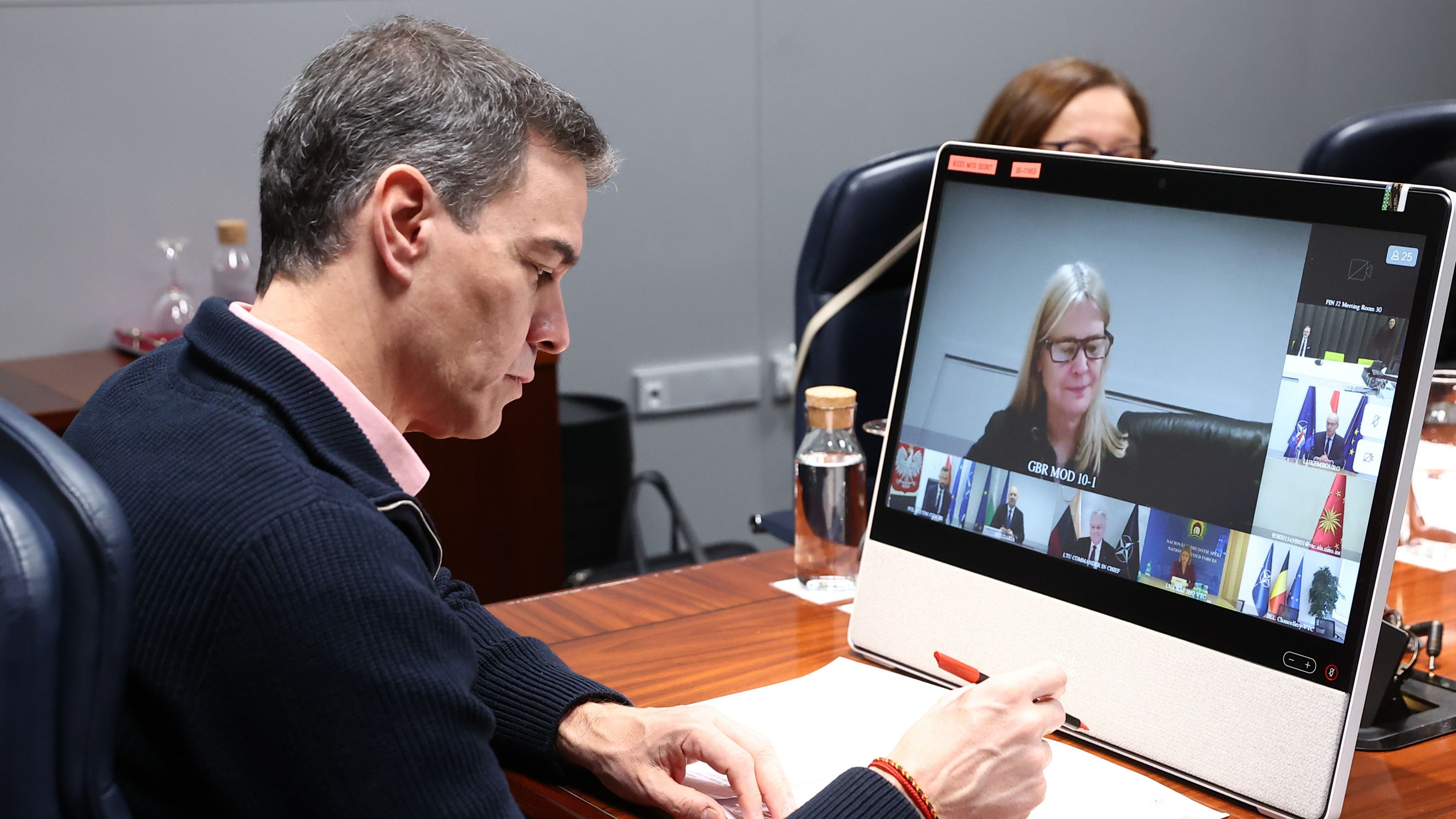 Sánchez participa por videoconferencia en la reunión de líderes sobre Ucrania