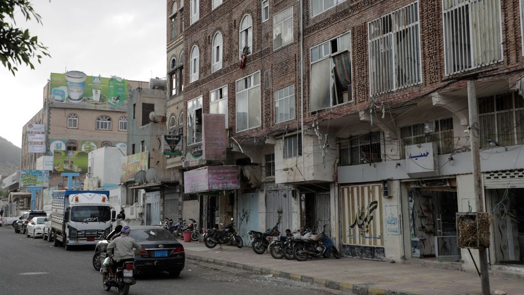 EEUU replica sus ataques contra los hutíes en Yemen y amenaza con atacar Irán si no retira su apoyo a la milicia rebelde