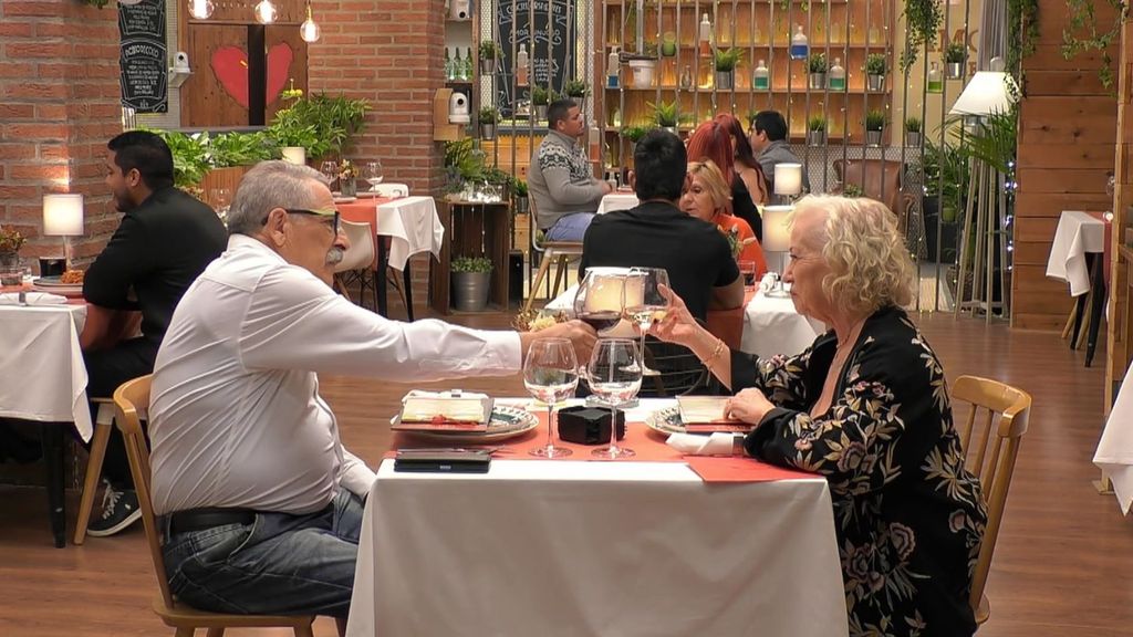 El amor es caminar de la mano First Dates Temporada 7 Programa 2079