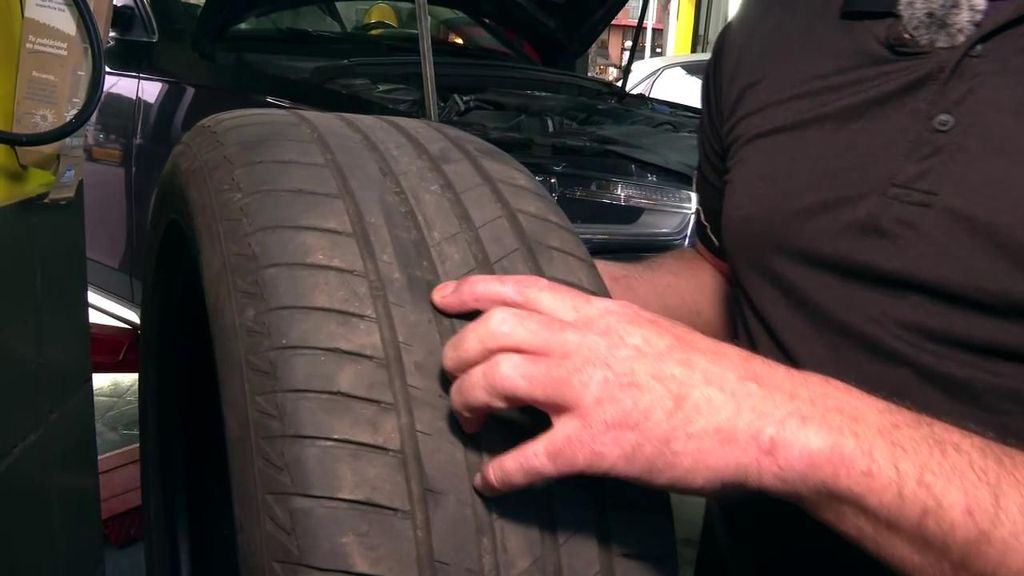 La importancia del estado de los neumáticos en accidentes como el de Cantabria: "Podemos perder adherencia y patinar"