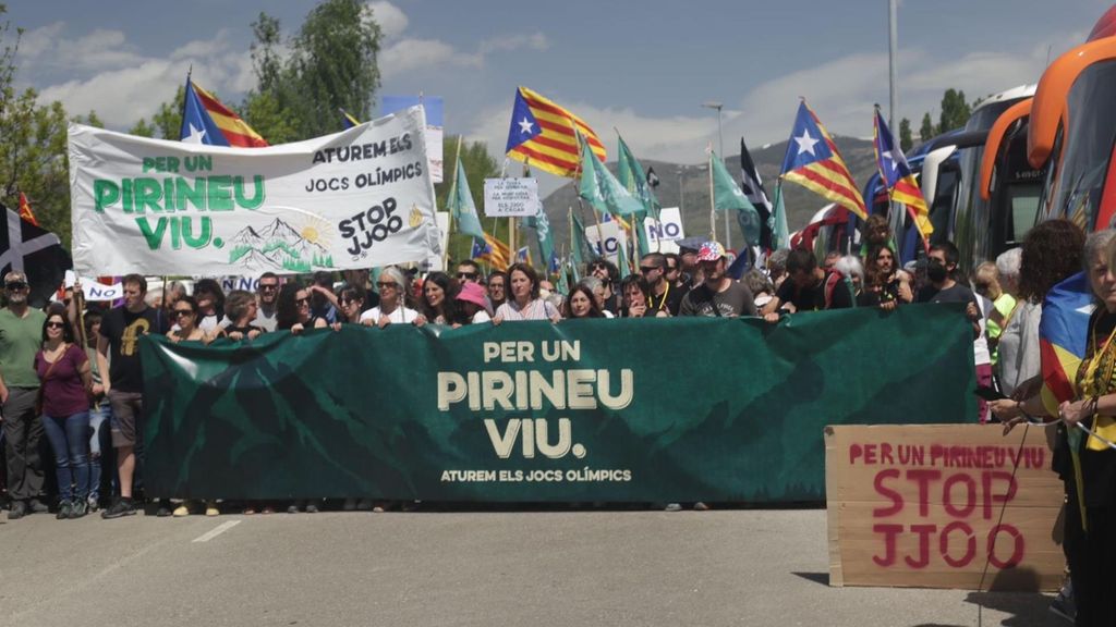 Manifestación de Stop JJOO en una imagen de archivo
