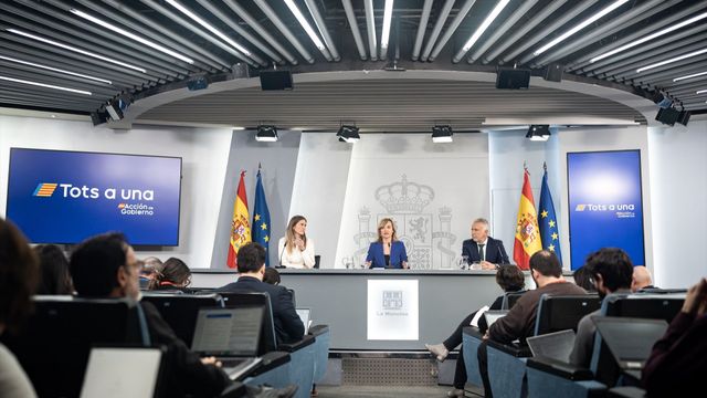 El Gobierno desbloquea el reparto de menores migrantes con Junts