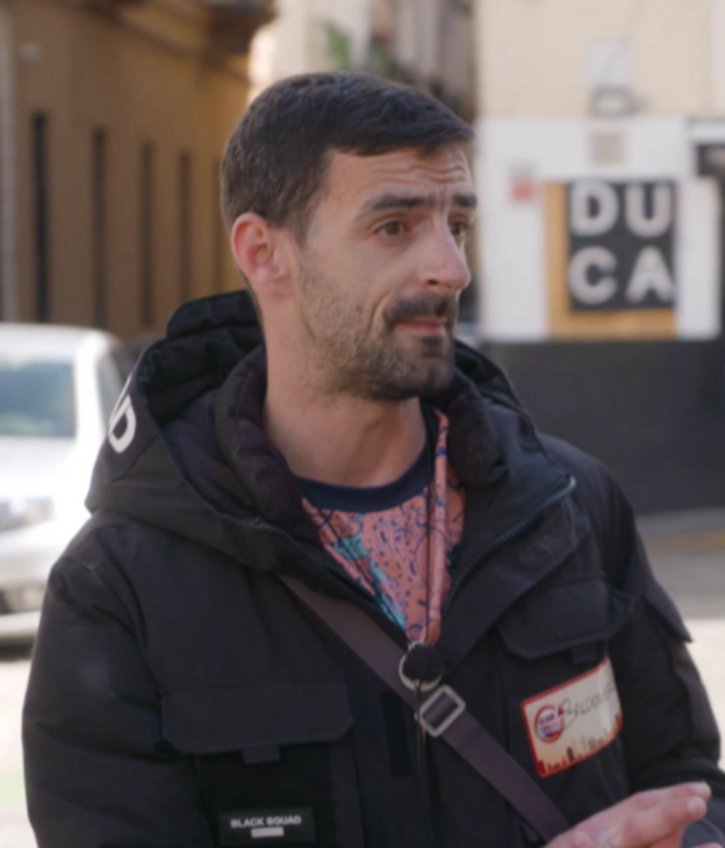 La brutal historia personal de un concursante de 'Lo sabe no lo sabe' que cuida a una persona dependiente