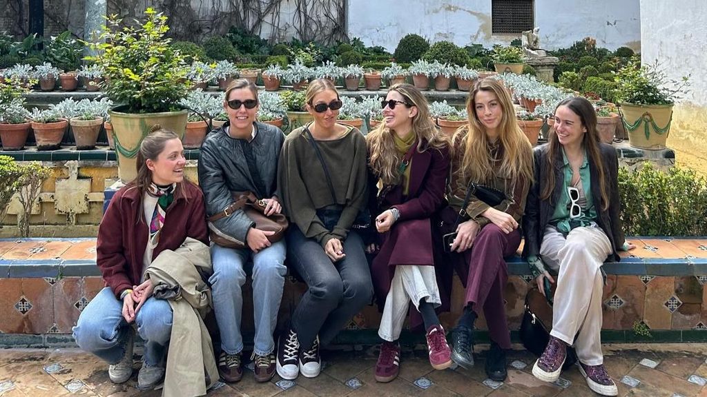 'Las 6 rubitas': Belén Écija y sus amigas de despedida de soltera