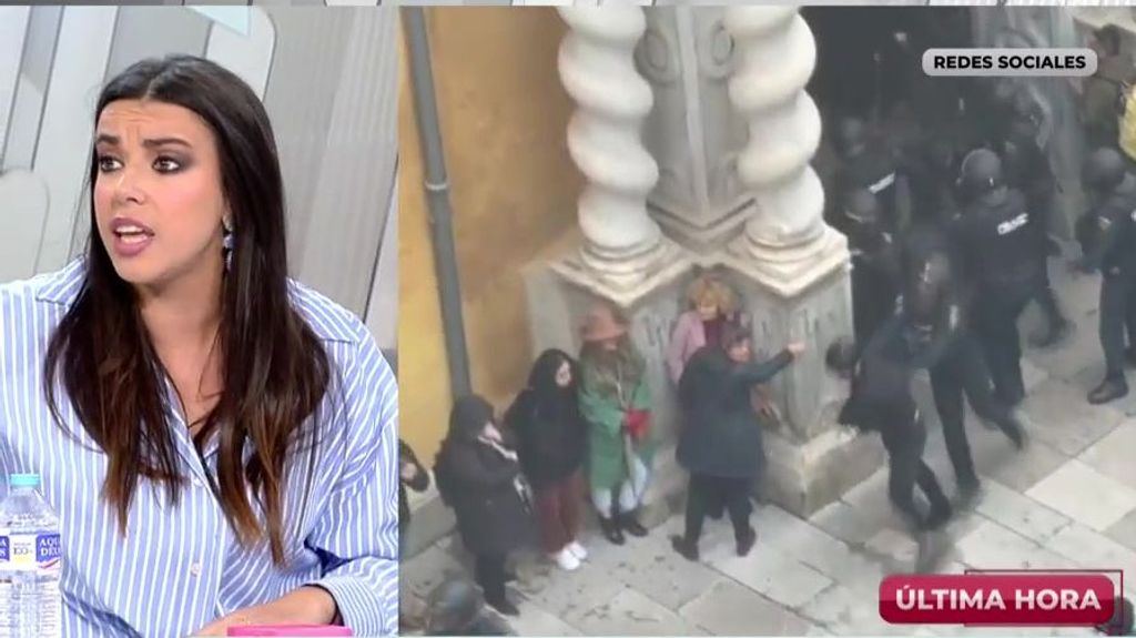 Sarah Santaolalla arremete contra Macarena Olona por su encontronazo con los manifestantes: "Se tiró encima de ellos para agredirles"