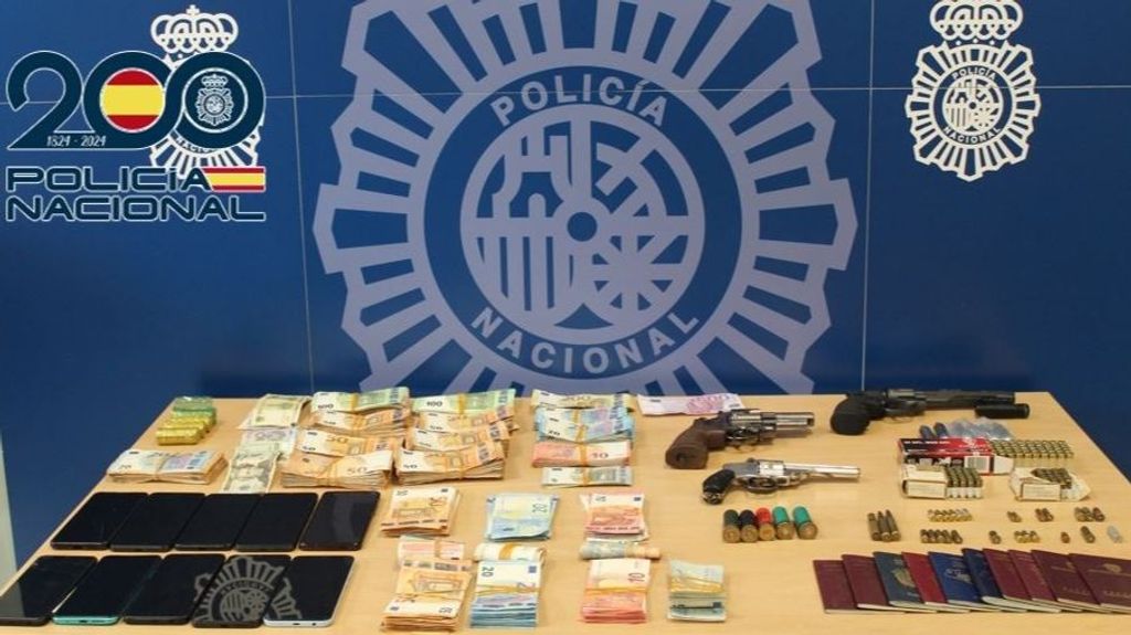 Liberan a once mujeres obligadas a prostituirse en Granada y Almería: los agentes han detenido a dos varones y tres mujeres