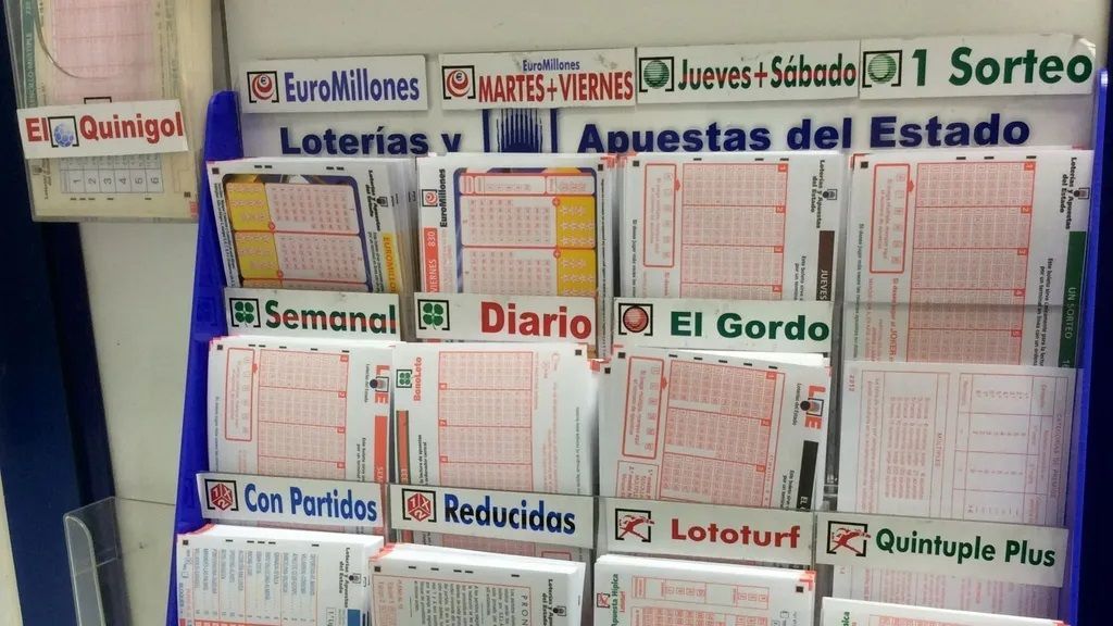 Distintos tipos de apuestas de lotería, entre las que están los Euromillones