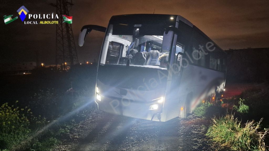 El autobús quedó atascado y necesito la actuación de la Policía Local