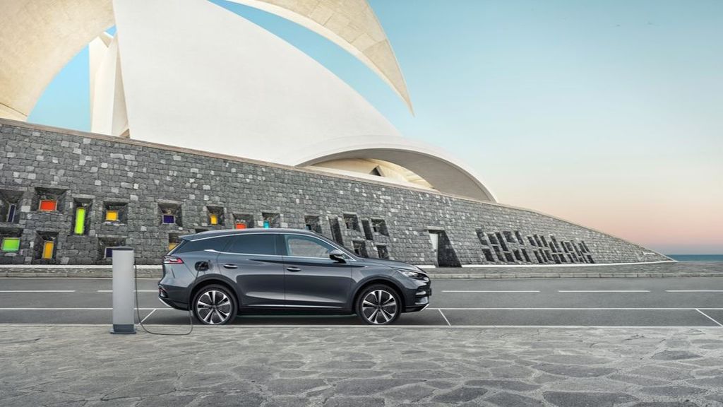 La empresa BYD consigue cargar sus vehículos en solo cinco minutos